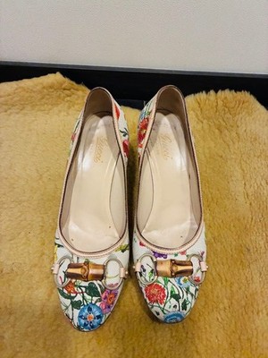 Gucci Flora Flower Embroidered Bamboo Pumps White Leather Heels Size 38.5 US 8.5