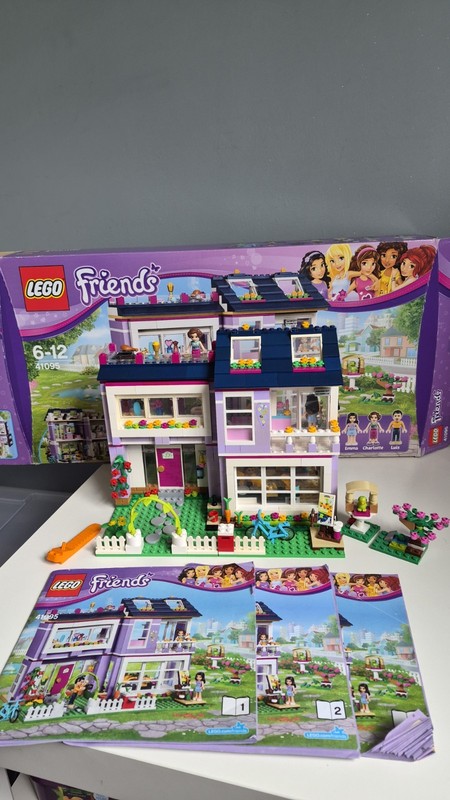 LEGO Friends: Emma's House Set (41095) - 100% Complete