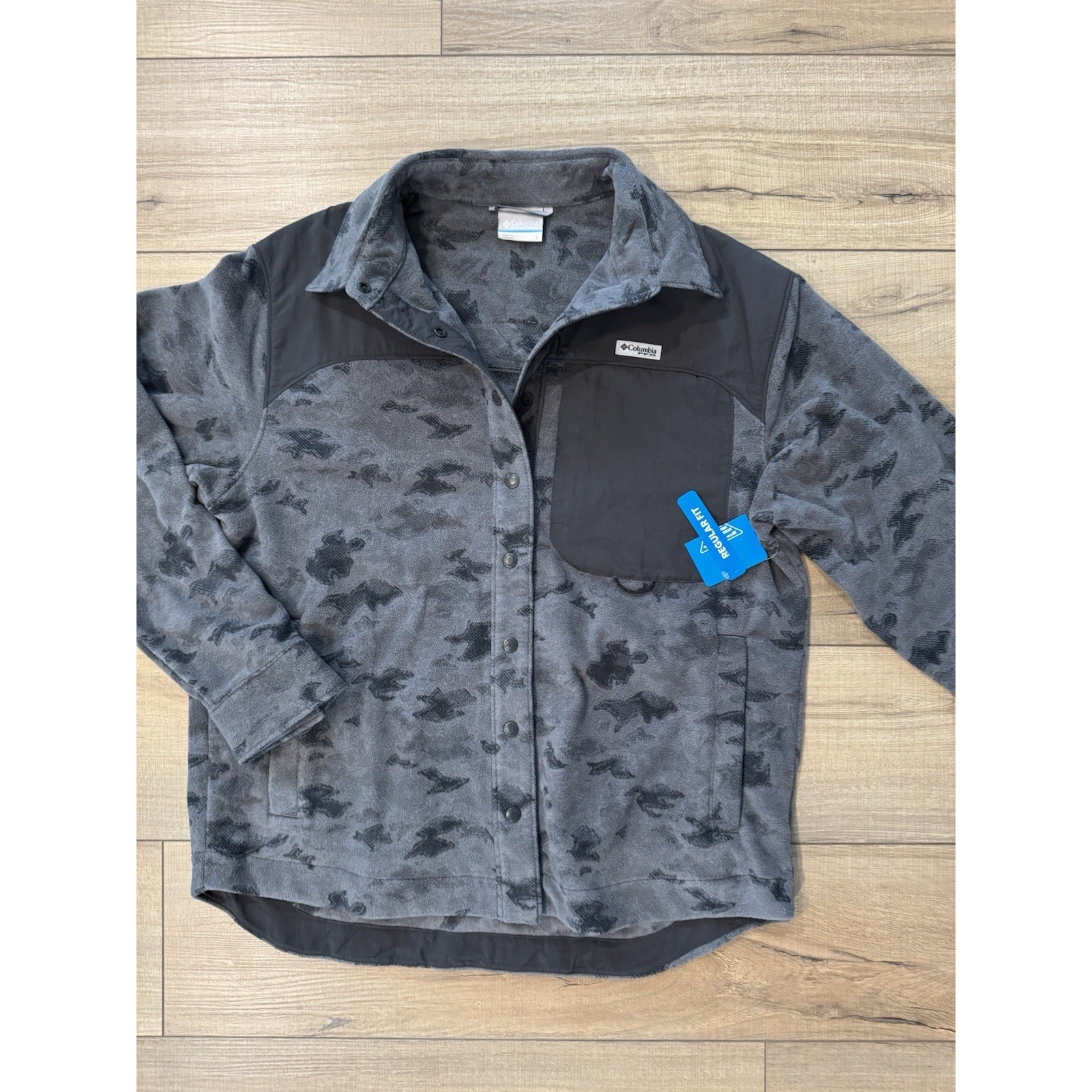 Columbia PFG Women's Camo Fleece Snap Front Shirt Jacket Regular Fit L Large NWT thumbnail 3