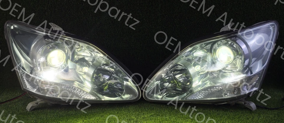 LEXUS LS430 2004-2006 HID Xenon Headlights Pair OEM JDM Used Headlamps - Image 2 of 4