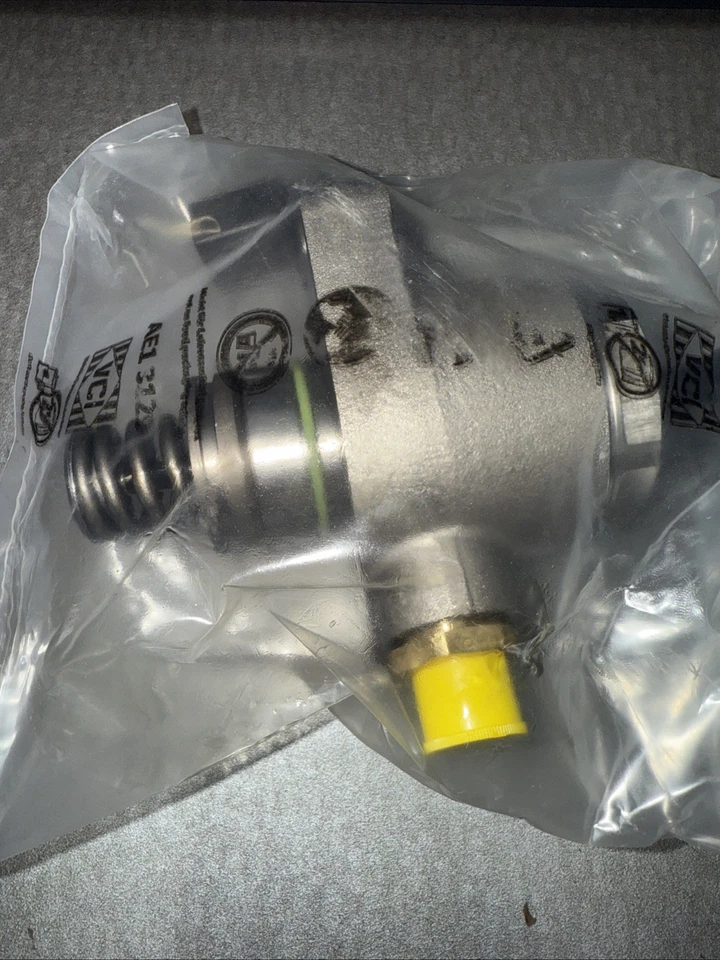 Bomba de combustível 06L-127-027-C NOVA Audi e Volkswagen - Imagem 2 de 4