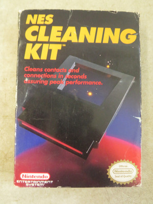 Nintendo NES Offcial Cleaning Kit Cartridge With Box & Manual Vintage