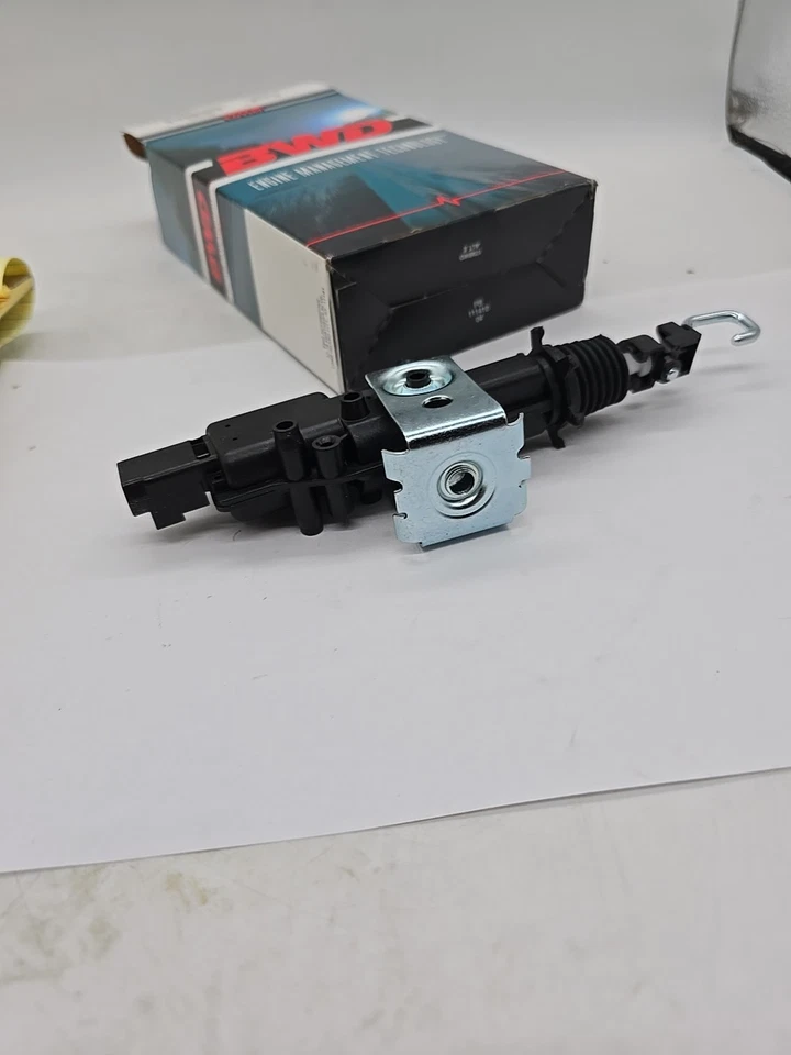 Actuador de cerradura de puerta delantera BWD DLA100 Foto 3 de 4