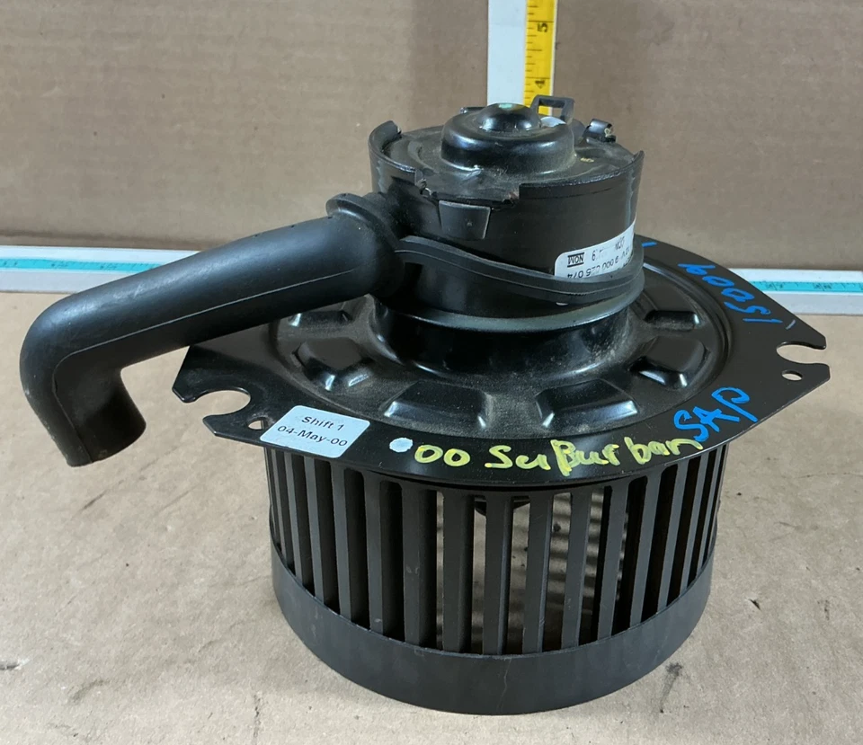 Chevrolet Suburban 1500 2000-2002 calefacción aire acondicionado soplador motor 52479889 OEM Foto 2 de 4