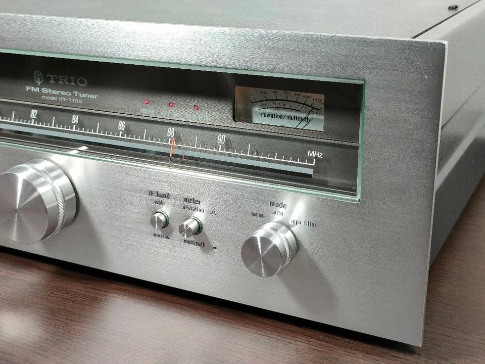 KENWOOD TRIO KT-7700 AM/FM Tuner Stereo Receiver 1976 Vintage AC100V 50Hz/60Hz - Image 4 of 4