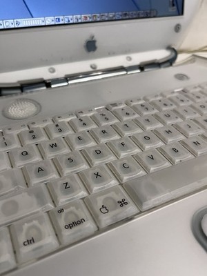 Vintage Apple iBook G3 Clamshell Graphite / Grey 366 MHz 320 MB