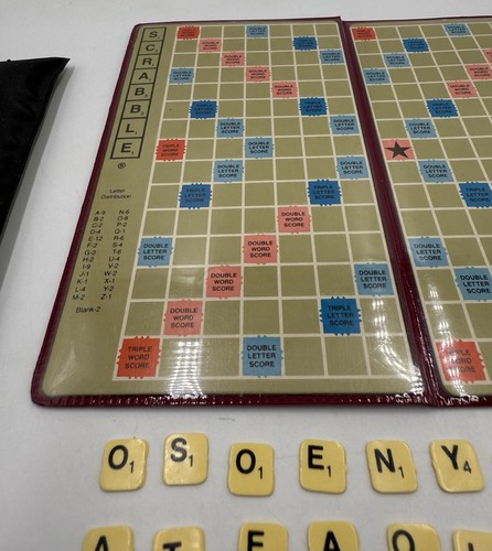 Pocket Travel Scrabble Game Board ‘magnetic’ Cling-on Rubber Tiles Vintage - Picture 4 of 19