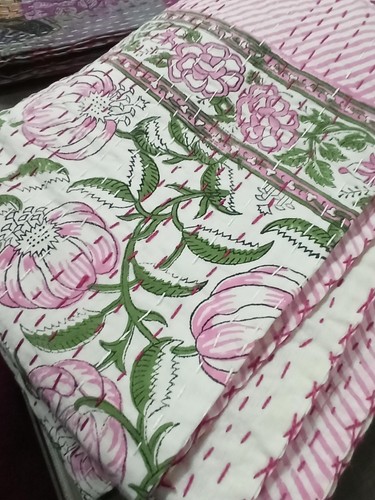Trapunta Kantha floreale | Copriletto fatto a mano in cotone indiano | Vintage Boho Throw - Foto 6 di 7