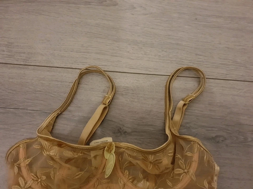 Nuevo con etiquetas Conjunto de sujetador y tanga vintage La Senza dorado Sophia bordado transparente talla 34D y 10 Foto 3 de 4