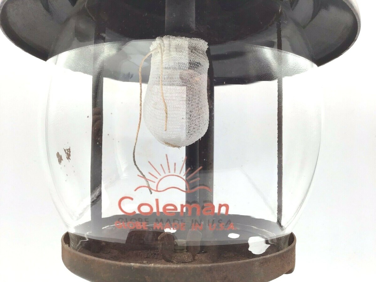 vintage Coleman 200 lantern with original metal box & globe dated