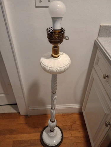 Fenton Milk Glass Floor Lamp  Has Swirl Pattern To Poll Took Pictures From Top T