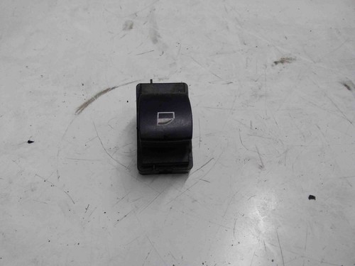 BMW 1 E87 Schalter für Fensterheber hinten links 15979800019 2.00 28646781