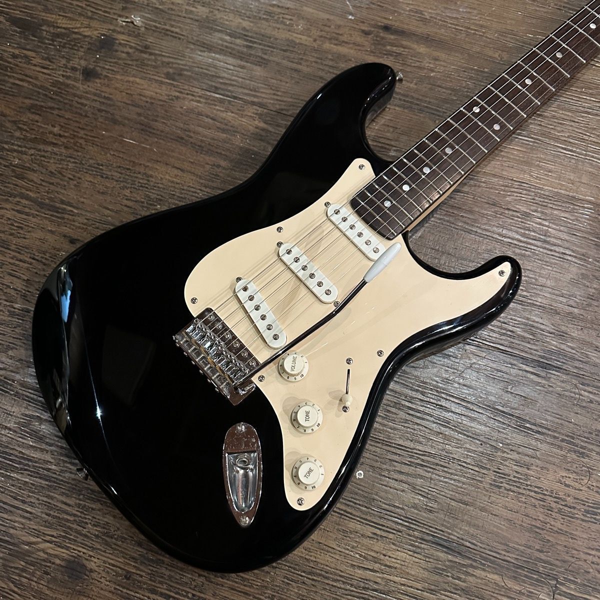 s-l1200.jpg s-l1200.jpg
