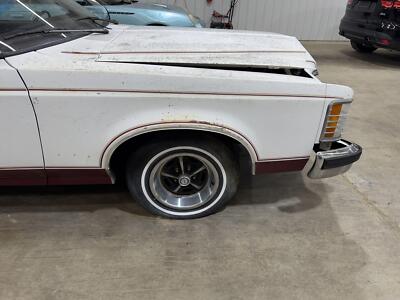 75-80 MERCURY MONARCH PASSENGER RIGHT FRONT SIDE FENDER WHITE PAINT 9D