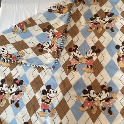 Disney Blanket Mickey Minnie Mouse Fleece Throw Knotted Edge Baby Retro Look