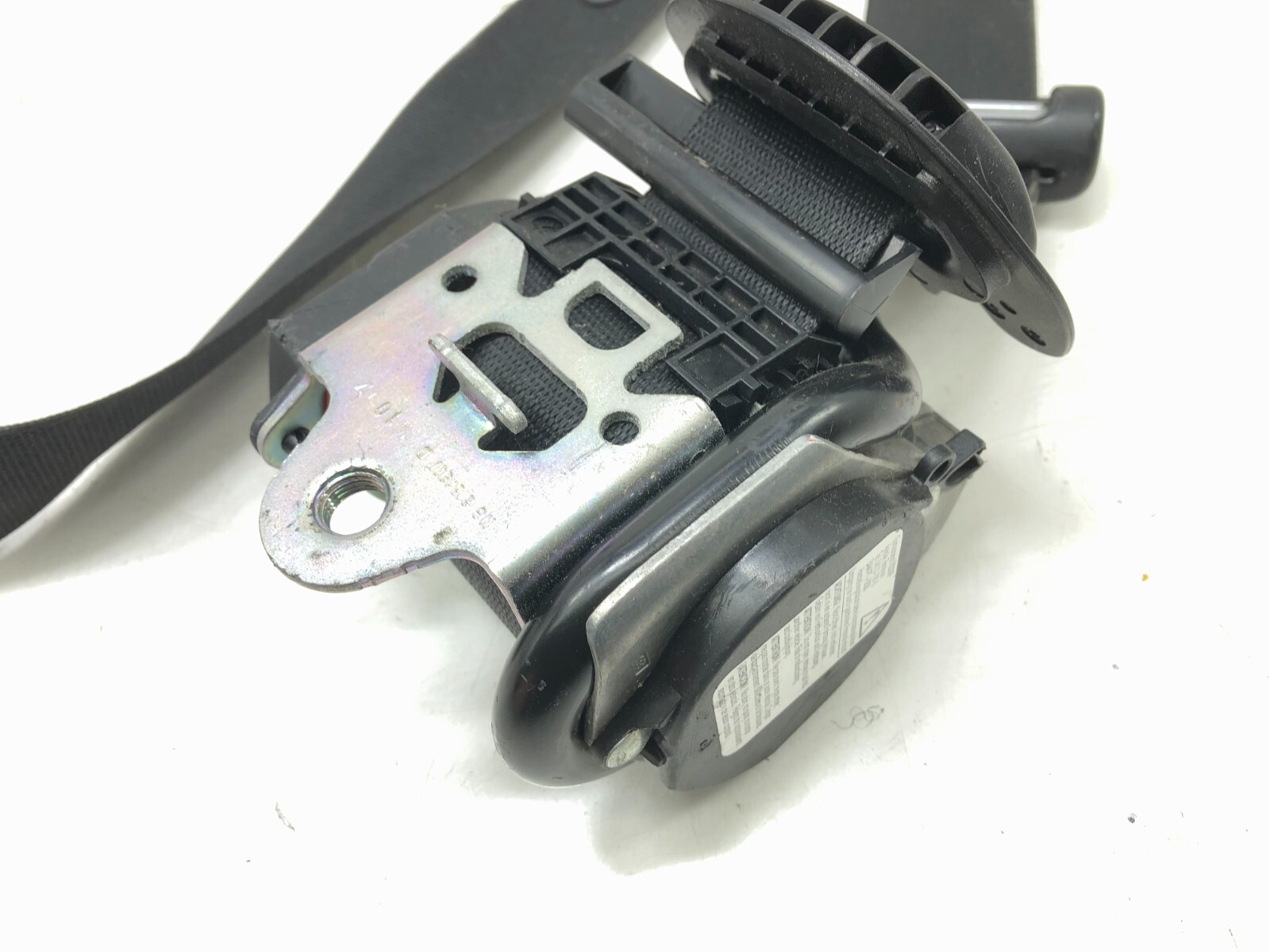 2014-2024 MASERATI GHIBLI SQ4 LEFT DRIVER FRONT SEAT BELT RERTRACTOR OEM.