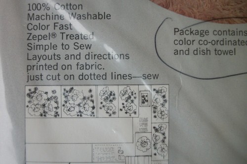 Border Print Material Make Apron, Mitt and Dish Towel Poppies Cut N Sew Vintage - Picture 8 of 9