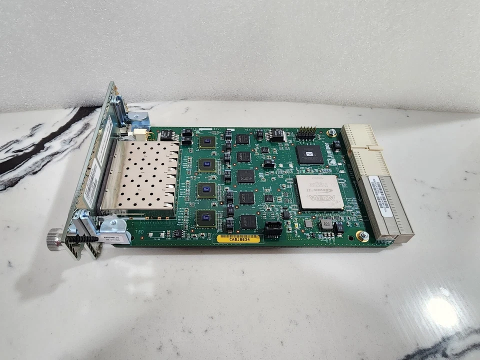 JUNIPER NETWORKS PB-4OC3-10C12-SON2-SFP-B SONET MULTIVELOCIDAD SFP; IPUIBN9MTA Foto 2 de 3
