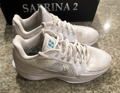 新品25.5CM　Nike Sabrina2　llic Silver Nike Sabrina 2 Women's Basketball Shoes White/Metallic Silver Size