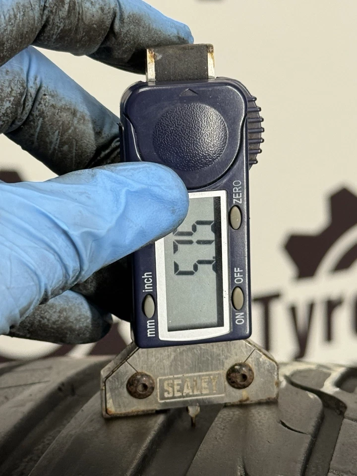 2x 205 45 R17 88W XL DUNLOP SPORTMAXX RT 5-6+mm TESTED FREE FITTING - Image 3 of 4