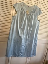 Vtg Vanity Fair Women  s Nightgown Blue Nylon 1970-1980s Short Cap Sleeves Large
