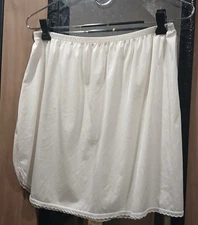 Vintage Vanity Fair White Half Slip Size Lg