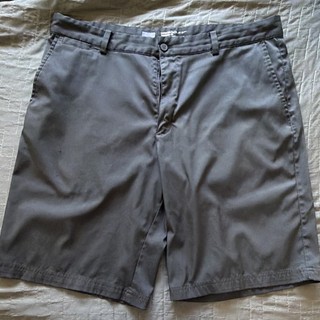 Nike Golf Dri FIT Men's Gray Golf Shorts 36W Flat Front 10" Inseam Stretch