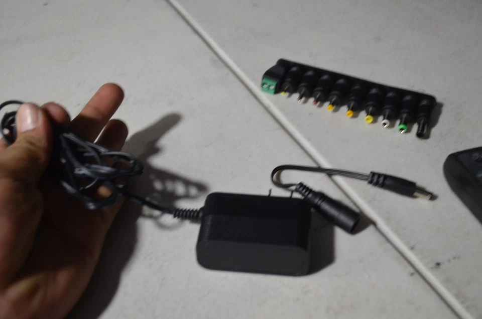 M-Audio Venom 49-Key 12-Voice Polyphony Synthesizer USB Midi Keyboard READ! - Image 4 of 4