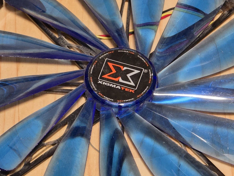 ✅️ Xigmatek 200mm Lüfter (3-Pin) - Bild 2 von 4