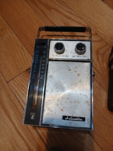 Vintage Transistor Radios - MCM - Aiwa, Juliette, & 2 Westinghouse + Antennas - Bild 3 von 6