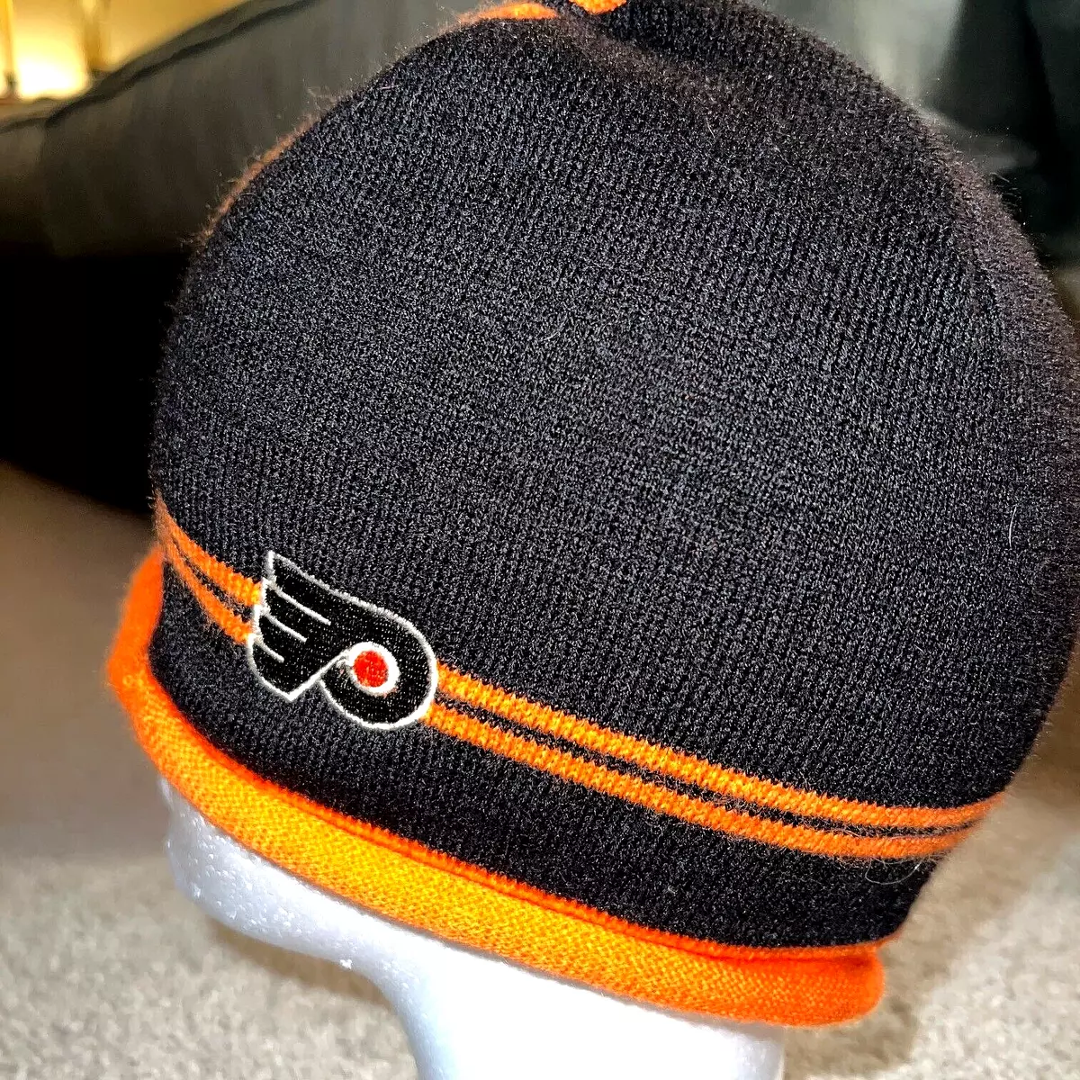 Flyers winter cheap hat