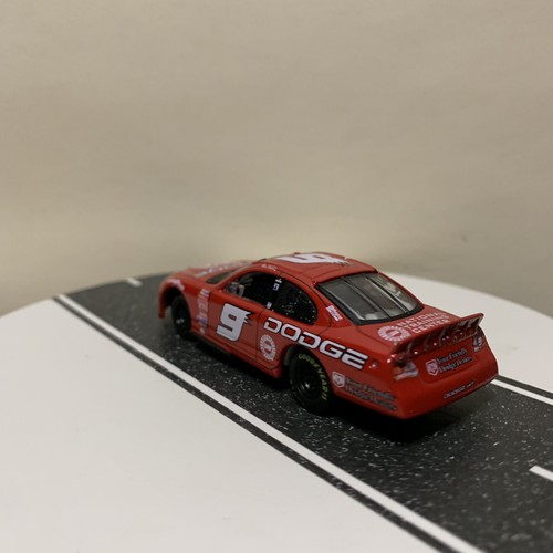 Action NASCAR Bill Elliott #9 Local Dodge Dealers 2001 Intrepid R/T Red 1:64 NM - Picture 13 of 21