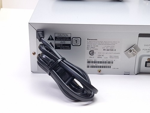Panasonic PV-D4733s Lecteur DVD VHS Magnétoscope Combo avec Télécommande TESTÉ - Photo 8 sur 9