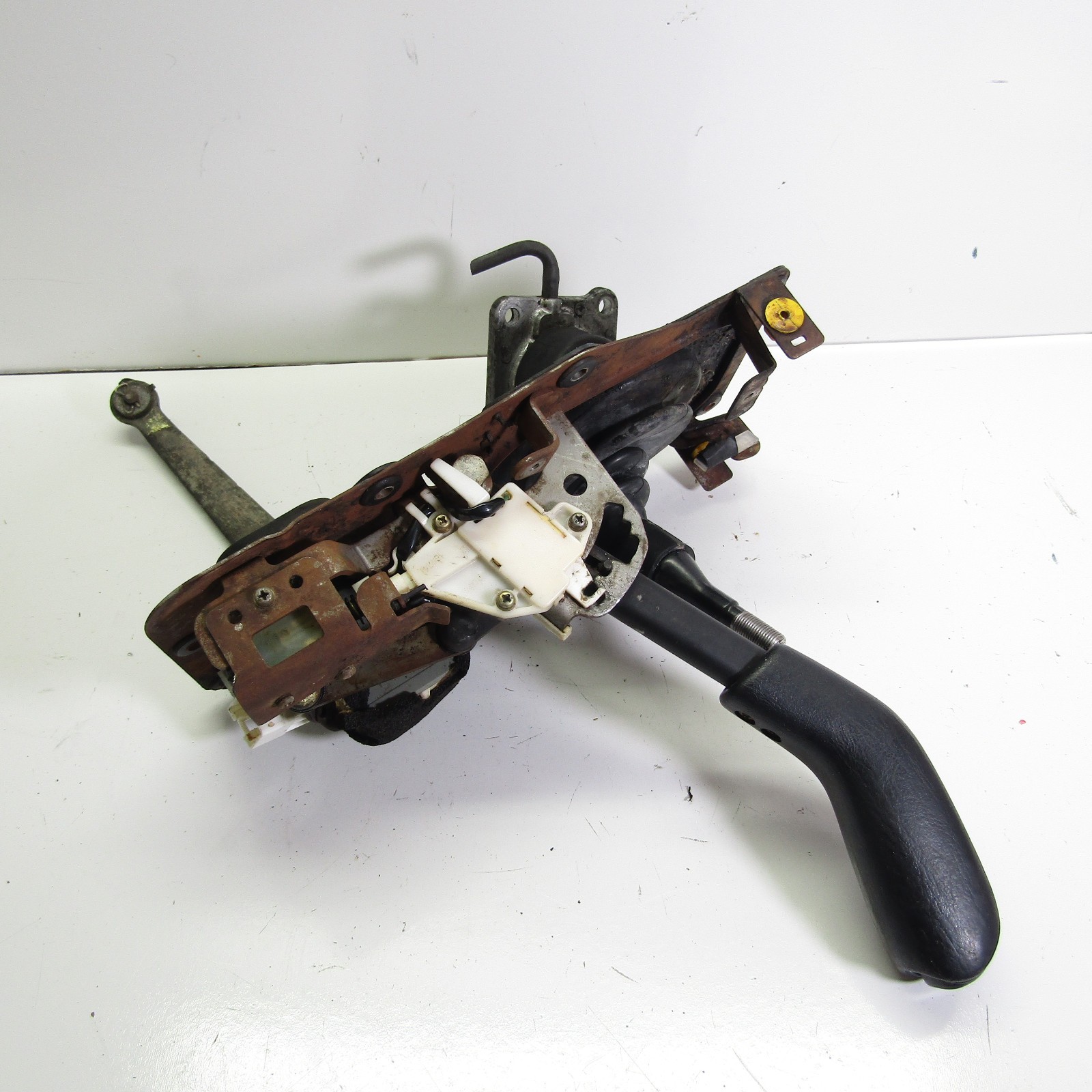 1996-2002 Toyota 4Runner Automatic Transmission Gear Shifter Selector 4WD OEM