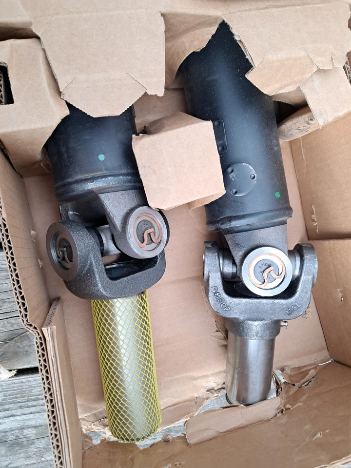 946-341 Dorman Driveshaft Rear for Chevy SaVana Express Van GMC 3500 Chevrolet - Image 4 of 4