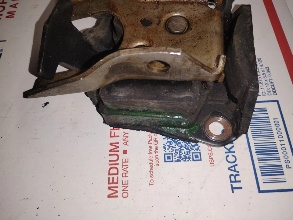 Soportes GM SS 454 LS6 396 L78 L5 L34 verde 3968700 X 2 Gm 3962748 Foto 2 de 4