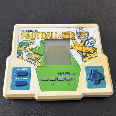 Vintage 1987 Tiger Electronics FOOTBALL Handheld Video Game Works Perfectly