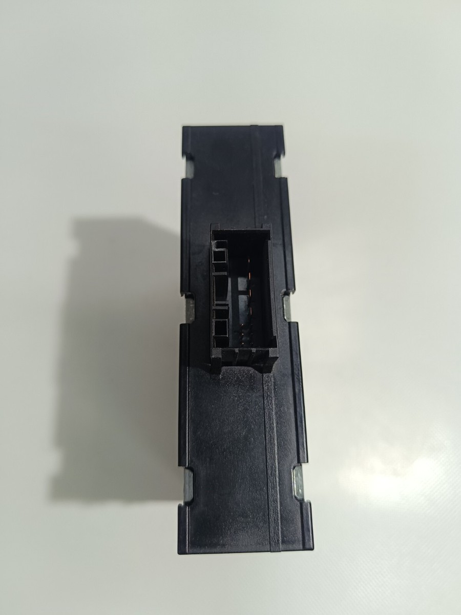 BMW E90 61.35-9147220-01 用コントロールユニット BMW E90 61.35-9147220-01 用コントロールユニット