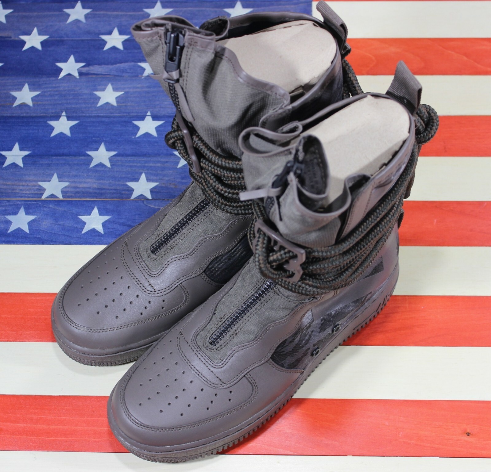 Size 8.5 - Nike Sf Air Force 1 High 