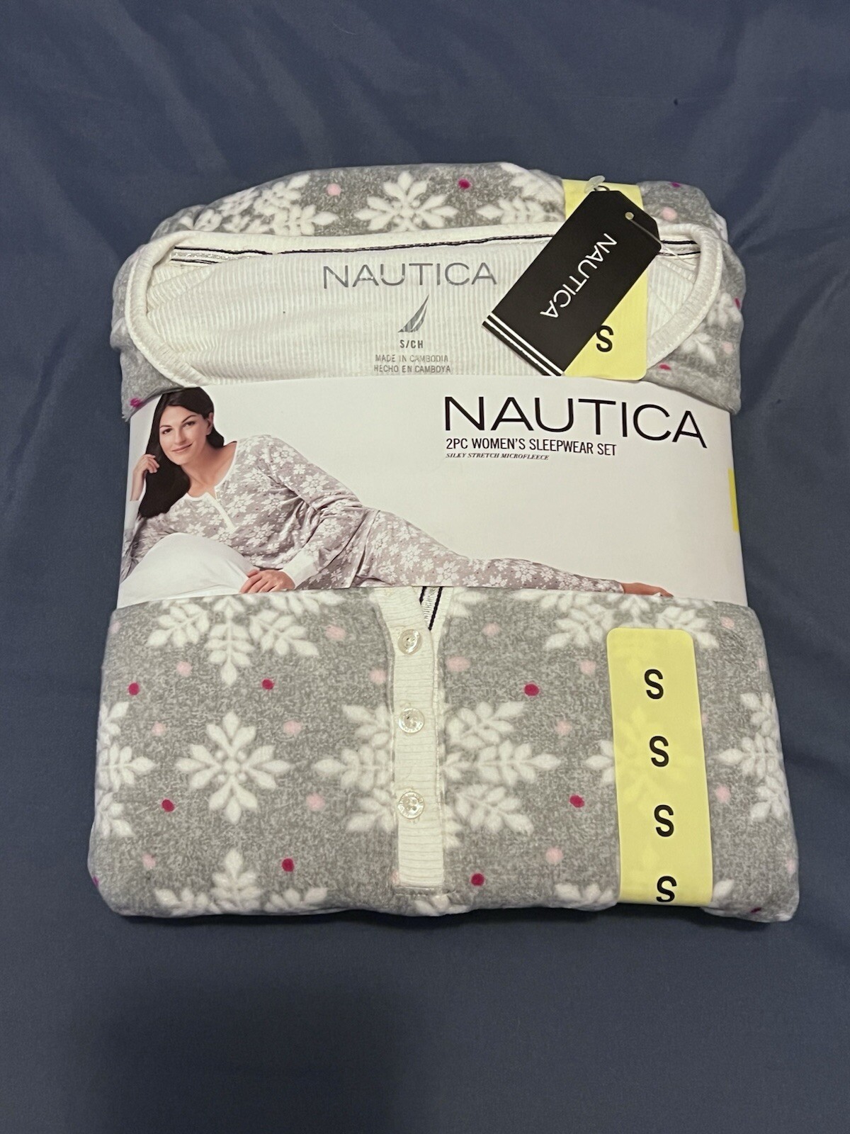 NAUTICA 2 Pc Pajama Set Women’s Silky Stretch Microfleece Sleepwear Snowflakes S