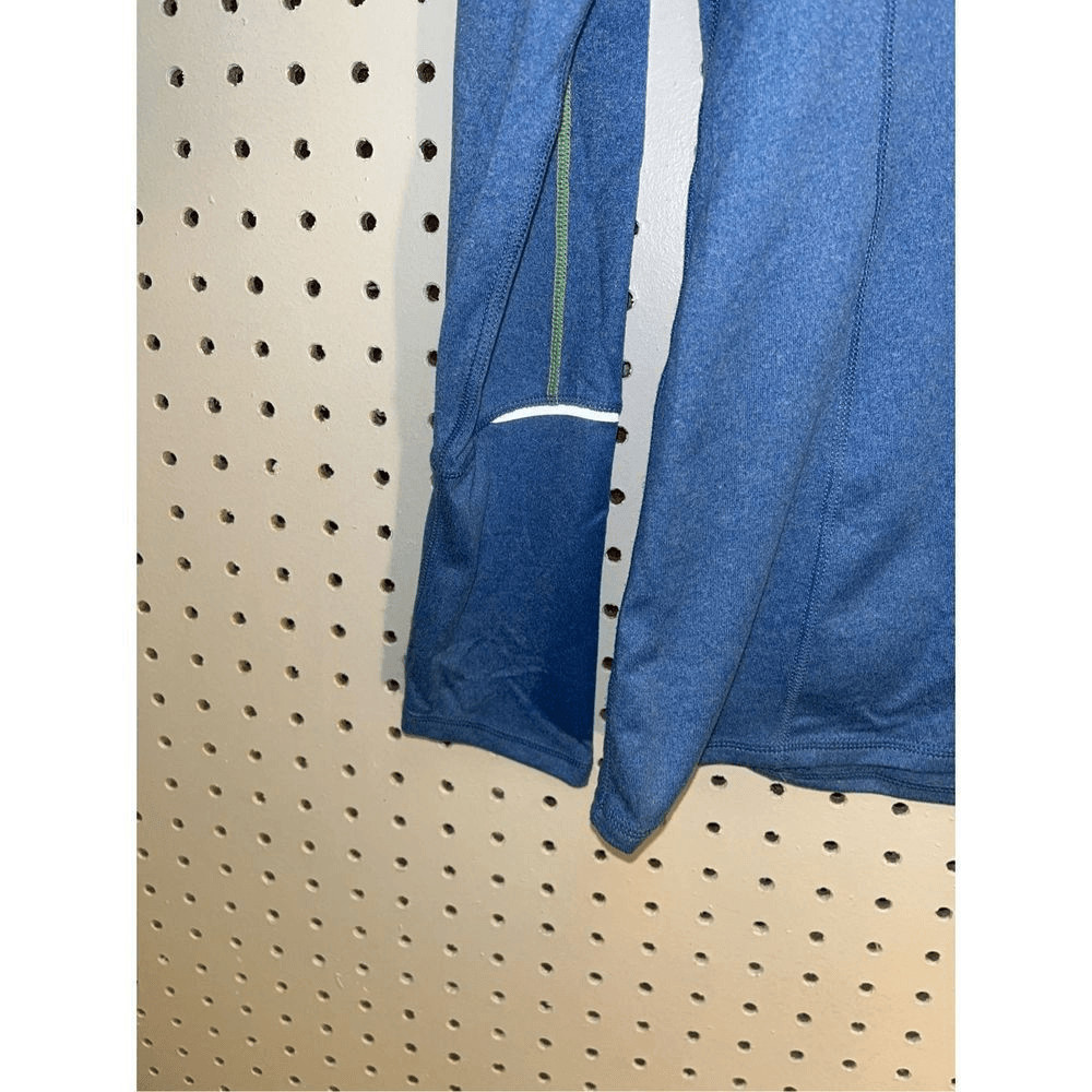 Brooks Running reflective pullover - image 4