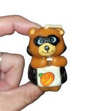 VINTAGE HALLOWEEN RUSS BERRY & CO TRICK or TREAT BEAR CANDLE 2" A8