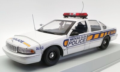 UT Models 1/18 Scale Model Police Car UT0597 - Chevrolet