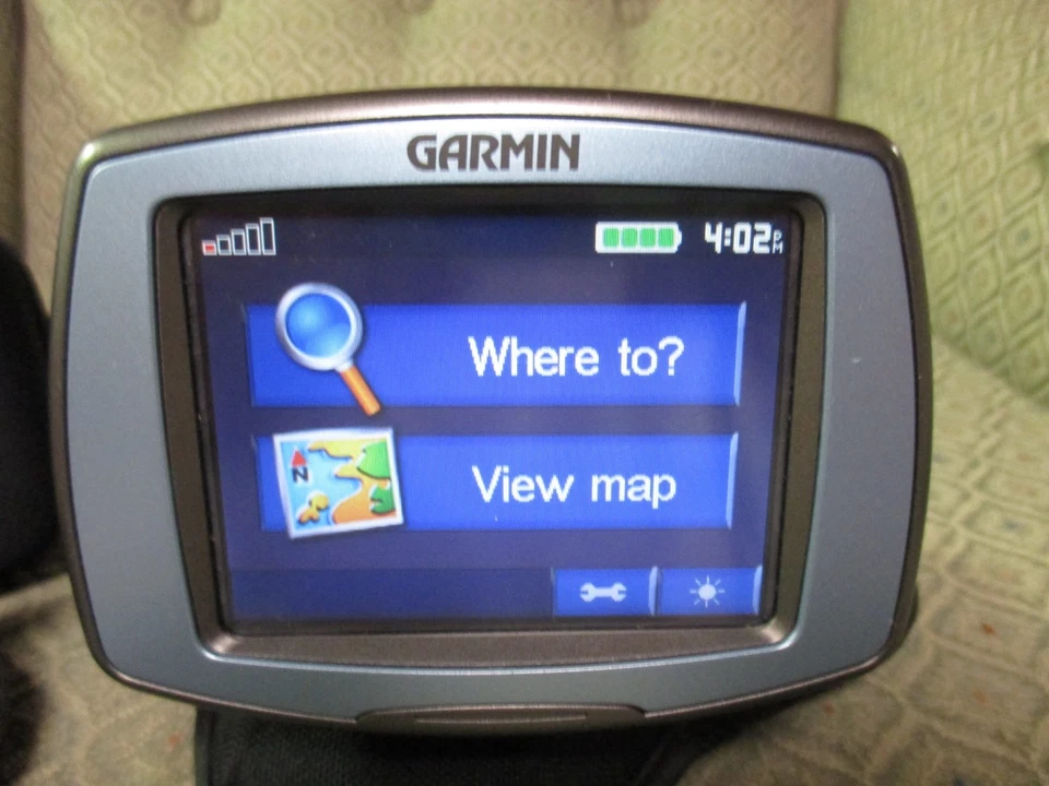 GARMIN StreetPilot C530 GPS Navigation System with base and power cord - Image 2 of 4