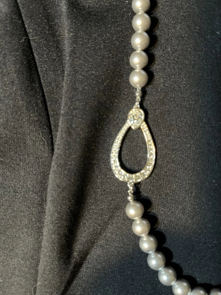 Juego de collar, pulsera y pendiente Swarovski para mujer. Foto 2 de 4