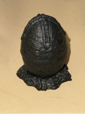 The Loyal Subjects Aliens Xenomorph Black 1.5  Ovomorph Egg Closed lot (4) - 
