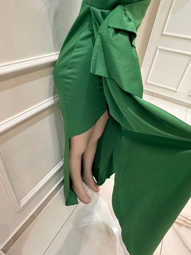 Luxury Green Evening Gown L β Elegant Slit Dress with Waist Bow | Auction Deal! - Picture 11 of 14