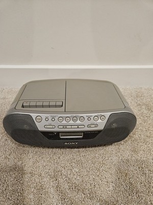 Sony CFD-S05 CD/Headphone Jack/CD-R Playback/Radio/CD-RW...