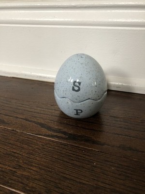 Pier 1 Imports 3  Easter Egg/Spring Salt & Pepper Ceramic 2-in-1 Shaker - NWOT!