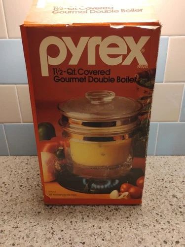 Vintage Pyrex 1.5 Or 1-1/2 Quart Gourmet Double Boiler With Original Box 6283-S